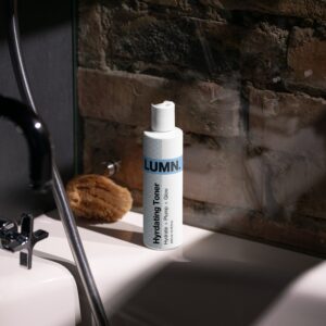 LUMN Hydrating Facial Toner with Hyaluronic Acid - Image 7