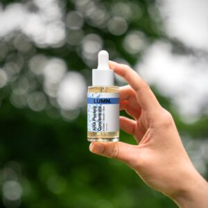 LUMN AHA Peeling Concentrate for Smoother & Brighter Skin - Image 4